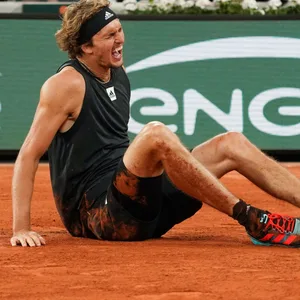 Nach seiner Verletzung im Halbfinale der French Open wird Zverev auch das Wimbledon-Turnier verpassen