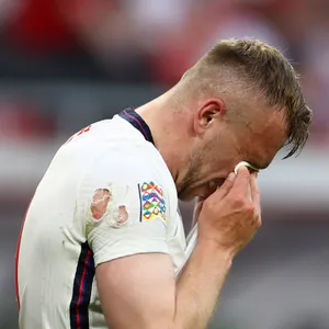 Jarrod Bowen kann Englands Niederlage in Ungarn nicht fassen.