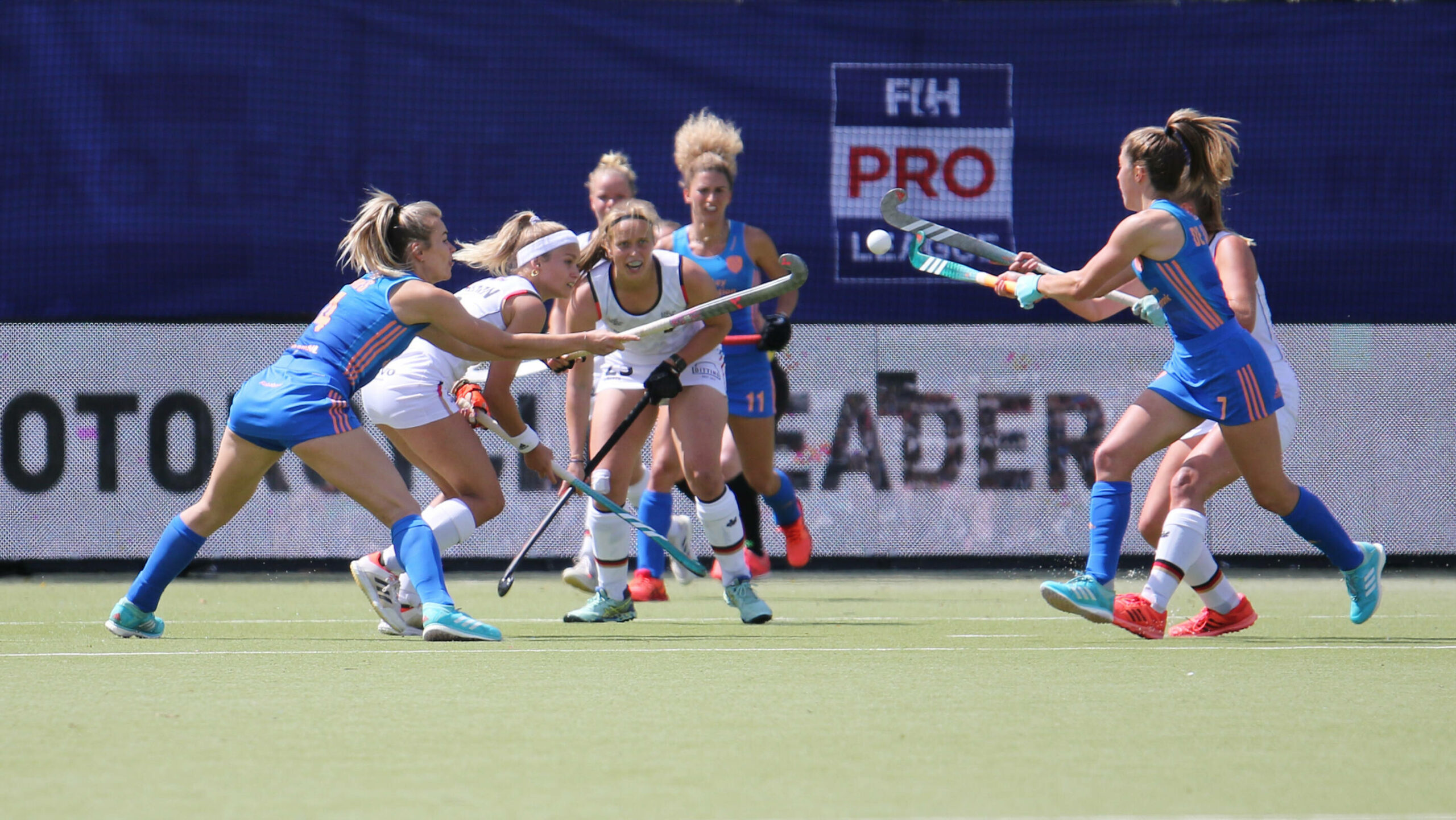 Bei der WM treffen die deutschen Hockey-Damen erneut auf die Niederlande – das letzte Duell ist erst wenige Tage her.