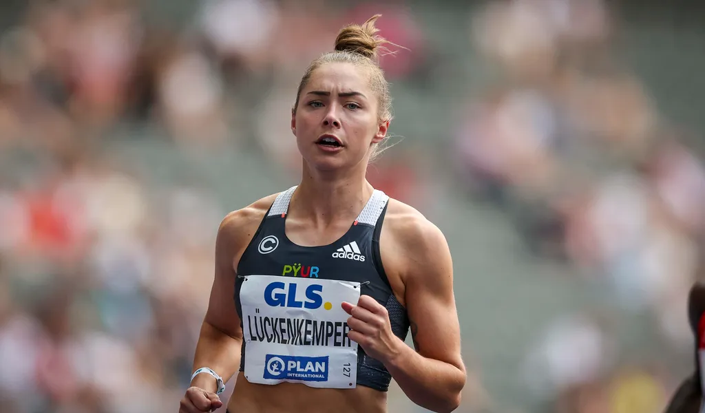 Die deutsche Leichtathletin Gina Lückenkemper sah sich im vergangenen Jahr Beleidigungen in den sozialen Medien ausgesetzt.
