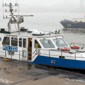 Die Hamburger Wasserschutzpolizei hat Umweltsünder in der Nordsee gestellt. (Symbolbild)