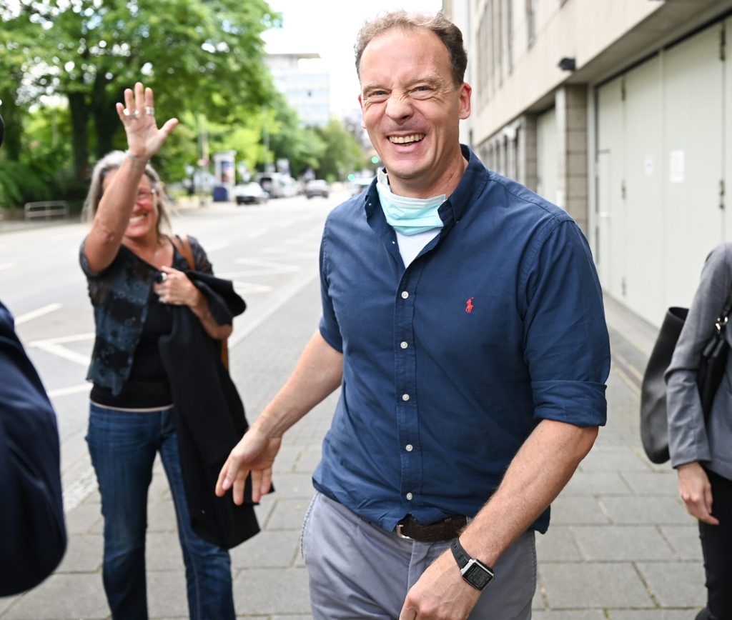 Falk nach Urteilsverkündung vor dem Landgericht.