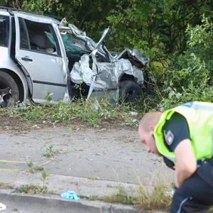 Unfall unter Drogen in Hamburg – zwei Schwerverletzte