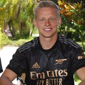 Oleksandr Zintschenko schließt sich dem FC Arsenal an.