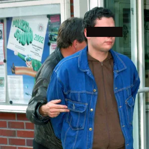 „Crash Kid“ Dennis N. bei einer Festnahme Anfang der 2000er.