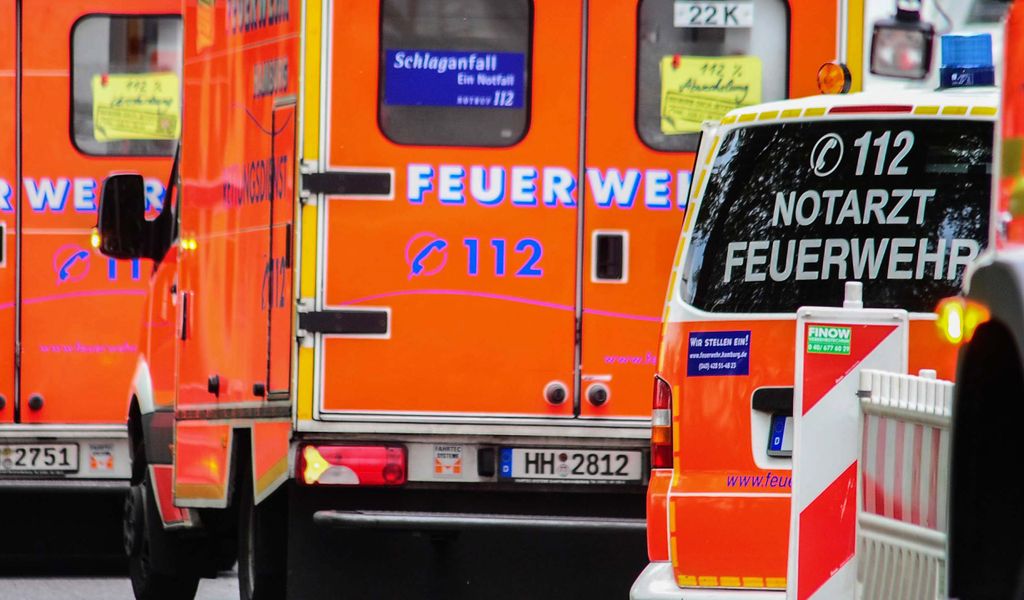 Feuerwehr Notarzt Polizei Tasche Umhänge Mc Neil in Brandenburg - Zeuthen