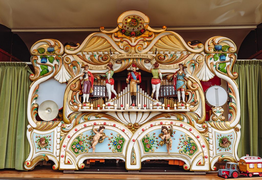 Die historische Orgel ist das Highlight auf der Ausstellungsfläche.
