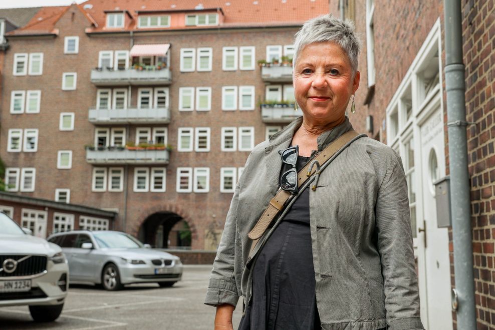 Die fitte Rentnerin Sabine Scheefe ist vor 16 Jahren aus Othmarschen in die Stadt gezogen – und hat diese Entscheidung nie bereut, sagt sie.