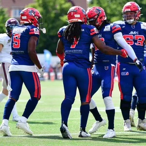 Spieler der Hamburg Sea Devils feiern