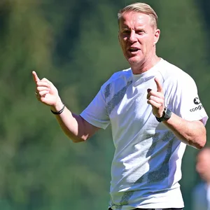 St. Pauli-Trainer Timo Schultz
