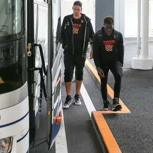 Dennis Schröder und Daniel Theis