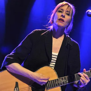 Suzanne Vegas Konzert im Mojo findet nicht am 5. Juli, sondern am 6. August statt.