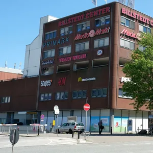 Die Familie Otto hat den Immobilienkonzern Deutsche Euroshop übernommen, dem unter anderem auch das Billstedt Center in Hamburg gehört.
