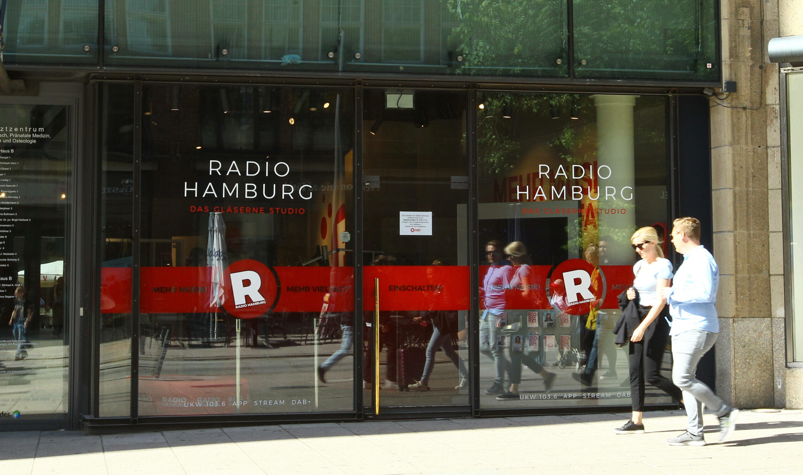 Der Programmchef von Radio Hamburg, Marzel Becker, und der Sender gehen künftig getrennte Wege.