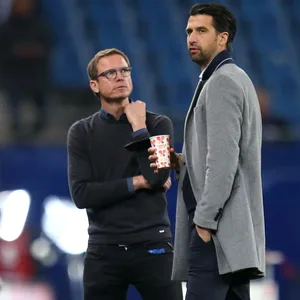 HSV-Sportvorstand Jonas Boldt (r.) und Sportdirektor Michael Mutzel
