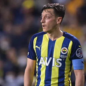 Mesut Özil