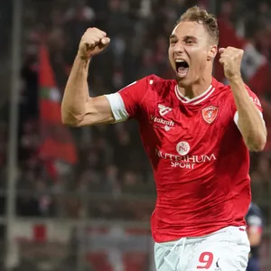 Wird der Italiener Manuel De Luca beim HSV der Sturmpartner von Robert Glatzel?
