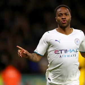 Raheem Sterling könnten in der kommenden Saison für den FC Chelsea spielen.