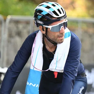 Alejandro Valverde wurde in einen Unfall verwickelt