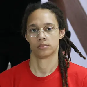 Brittney Griner muss sich wegen Drogenbesitzes vor Gericht verantworten.