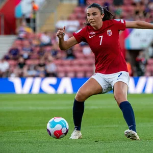 Norwegens Ingrid Syrstad Engen und ihre Kolleginnen waren mit der Qualität der Spielbälle nicht zufrieden.
