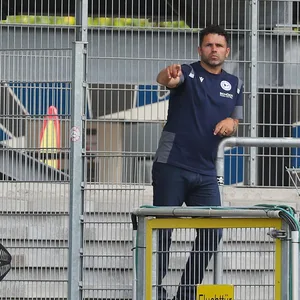 Uli Forte auf der Tribüne