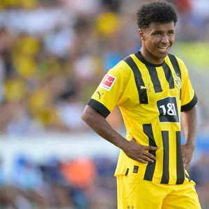 Karim Adeyemi spielte früher bei FIFA mit Marco Reus, jetzt spielt er mit ihm zusammen bei Dortmund.