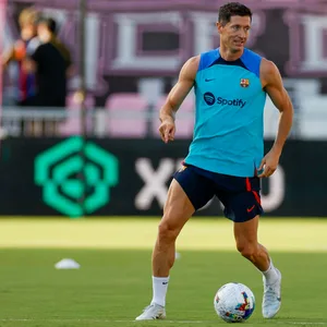 Kann Barca-Neuzugang Robert Lewandwoski rechtzeitig zum Spielbetrieb angemeldet werden?