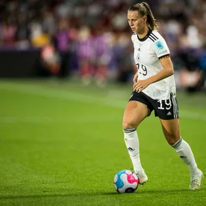Klara Bühl überzeugte bei ihren EM-Auftritten, beim Halbfinale war sie coronabedingt nur Zuschauerin.
