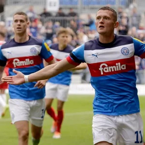Fabian Reese bejubelt sein Tor