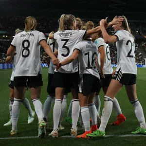 Die Engländerinnen erhalten höheren Prämien als die deutschen Frauen.