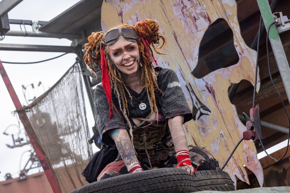 Laura (29), Grafikdesignerin aus Aachen ist bei den „Wasteland Warriors“.