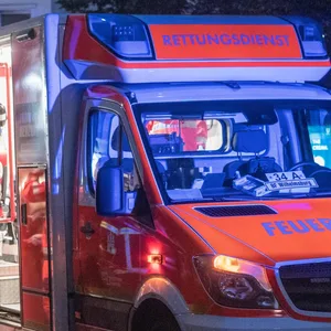 Nach Streit – Mann durch Messerstich schwer verletzt