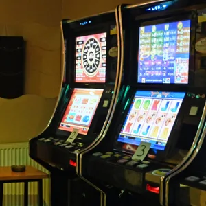 Durchsung in Kulturverein in Hamburg – Polizei stellt Spielautomaten sicher