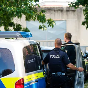 Im Norden: Mann verletzt zwei Polizistinnen – er stand unter Drogen