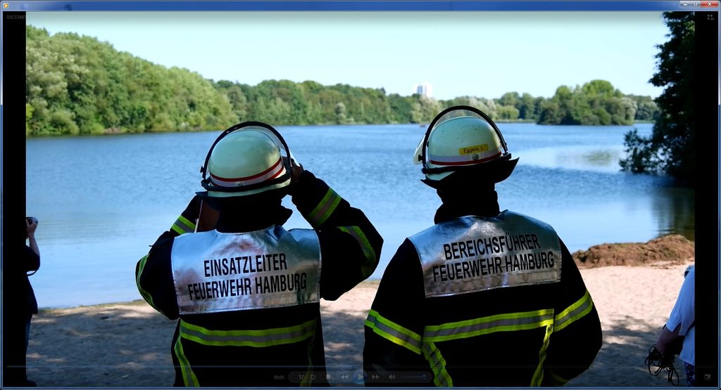 Mann springt auf Flucht vor der Polizei in Öjendorfer See