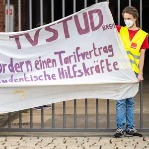 Wie in Bremen, fordert die Initiative „TVStud“ in Hamburg Tarifverträge für studentische Beschäftigte, für das jetzt ein Forderungspapier vorgelegt wurde. (Archivbild)