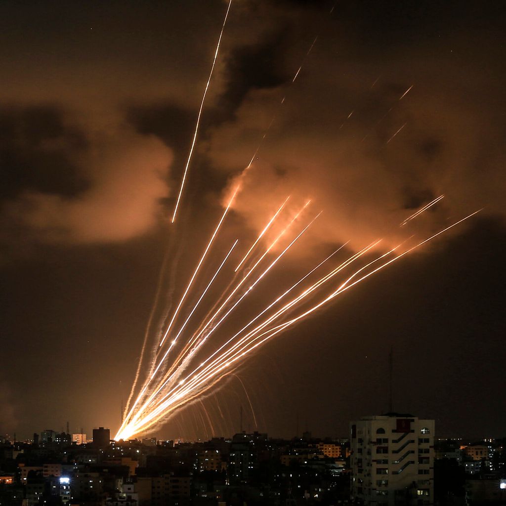 Raketen werden vom Gazastreifen auf Israel abgefeuert.