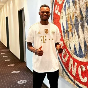 Desire Segbe Azankpo schließt sich dem FC Bayern München an.