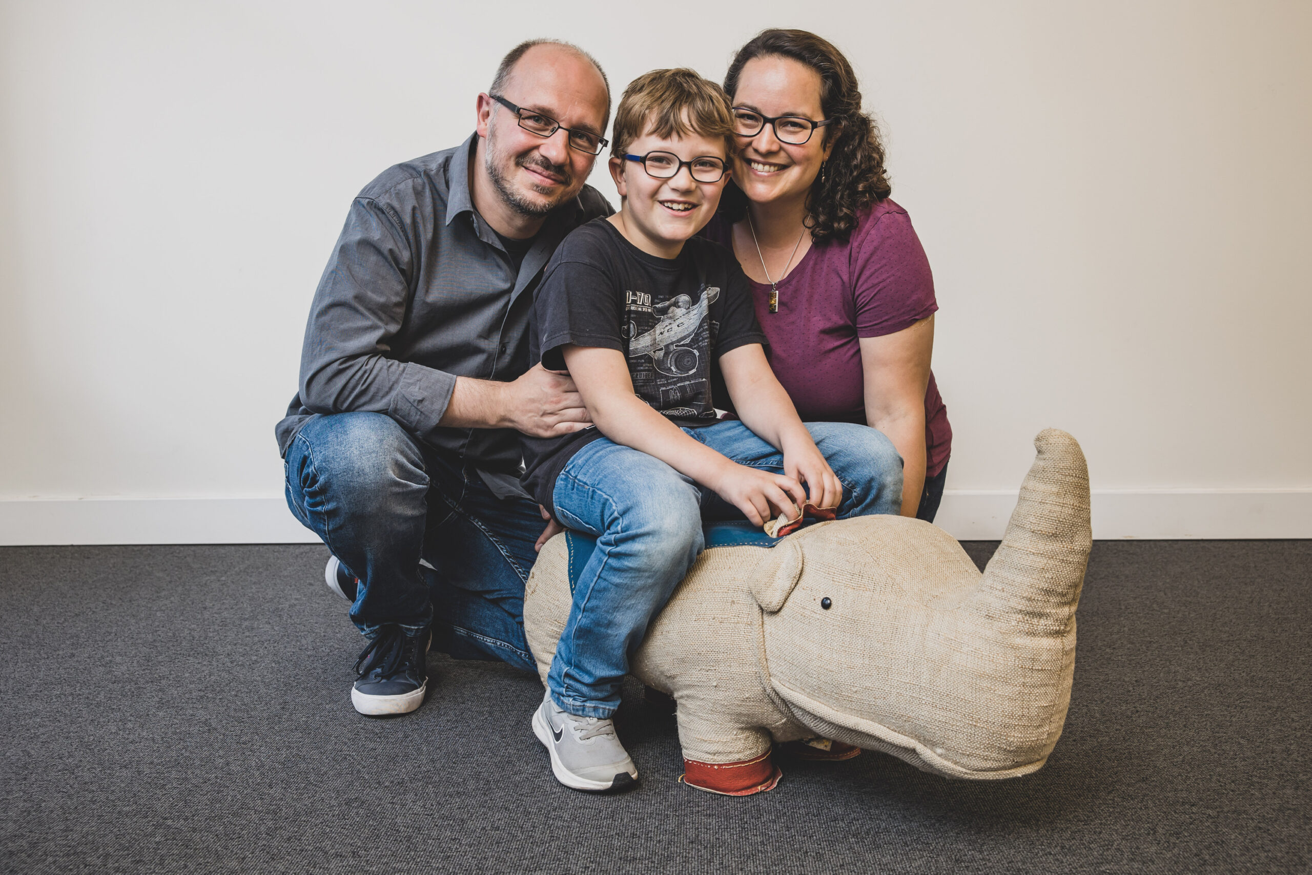 Michael Schnorbach, Ana Raquel Maia Ilscheund Emilio Schnorbach besuchten regelmäßig die Phönikks-Stiftung.