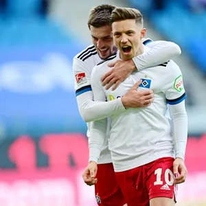 Sonny Kittel jubelt mit Giorgi Chakvetadze