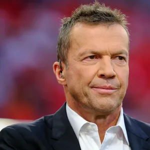 Nach der 2:3 Niederlage gegen den SV Werder Bremen übt Lothar Matthäus scharfe Kritik am BVB.