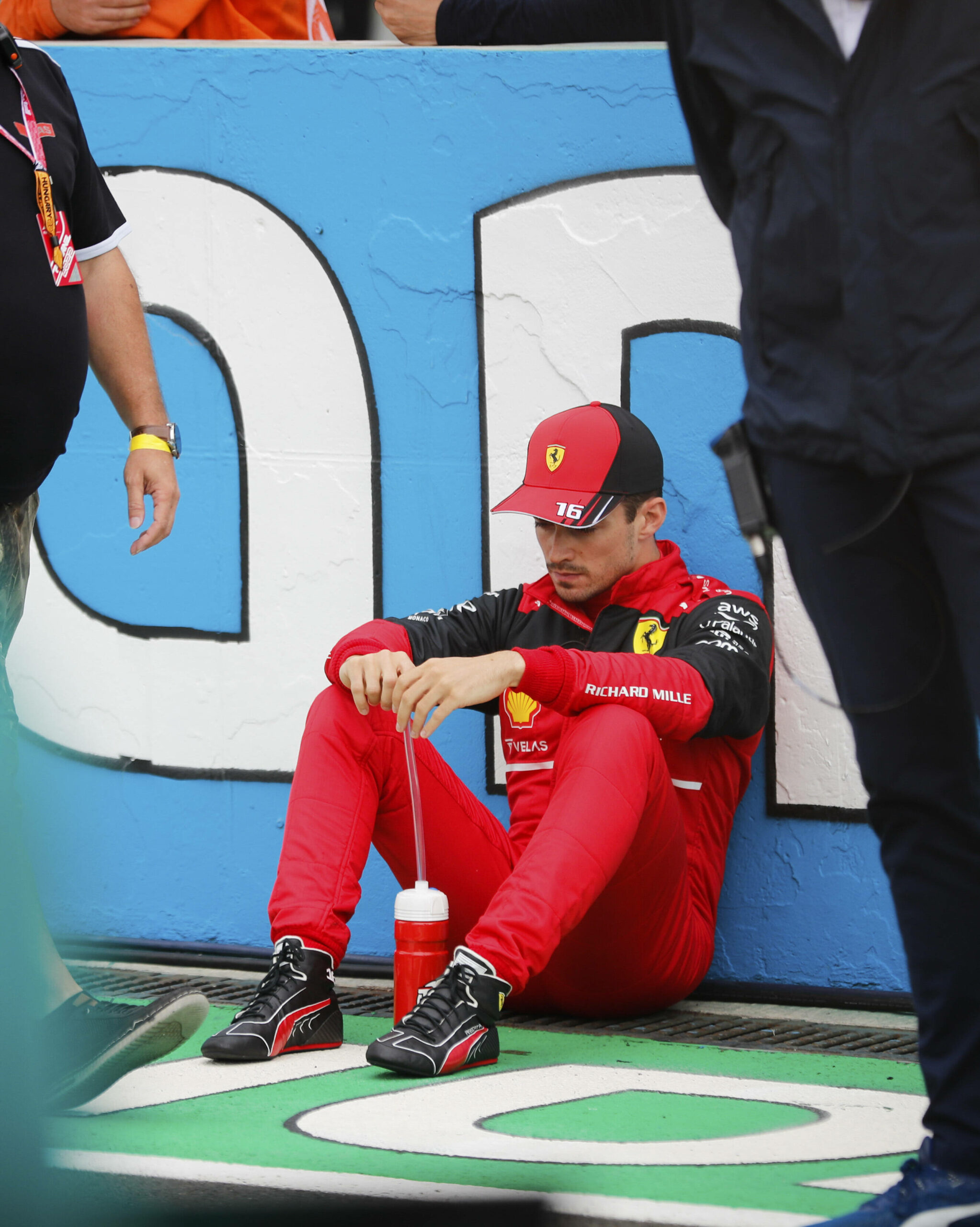 Nach einem guten Saisonstart, muss Ferrari zur Saisonhälfte eine enttäuschende Bilanz ziehen.