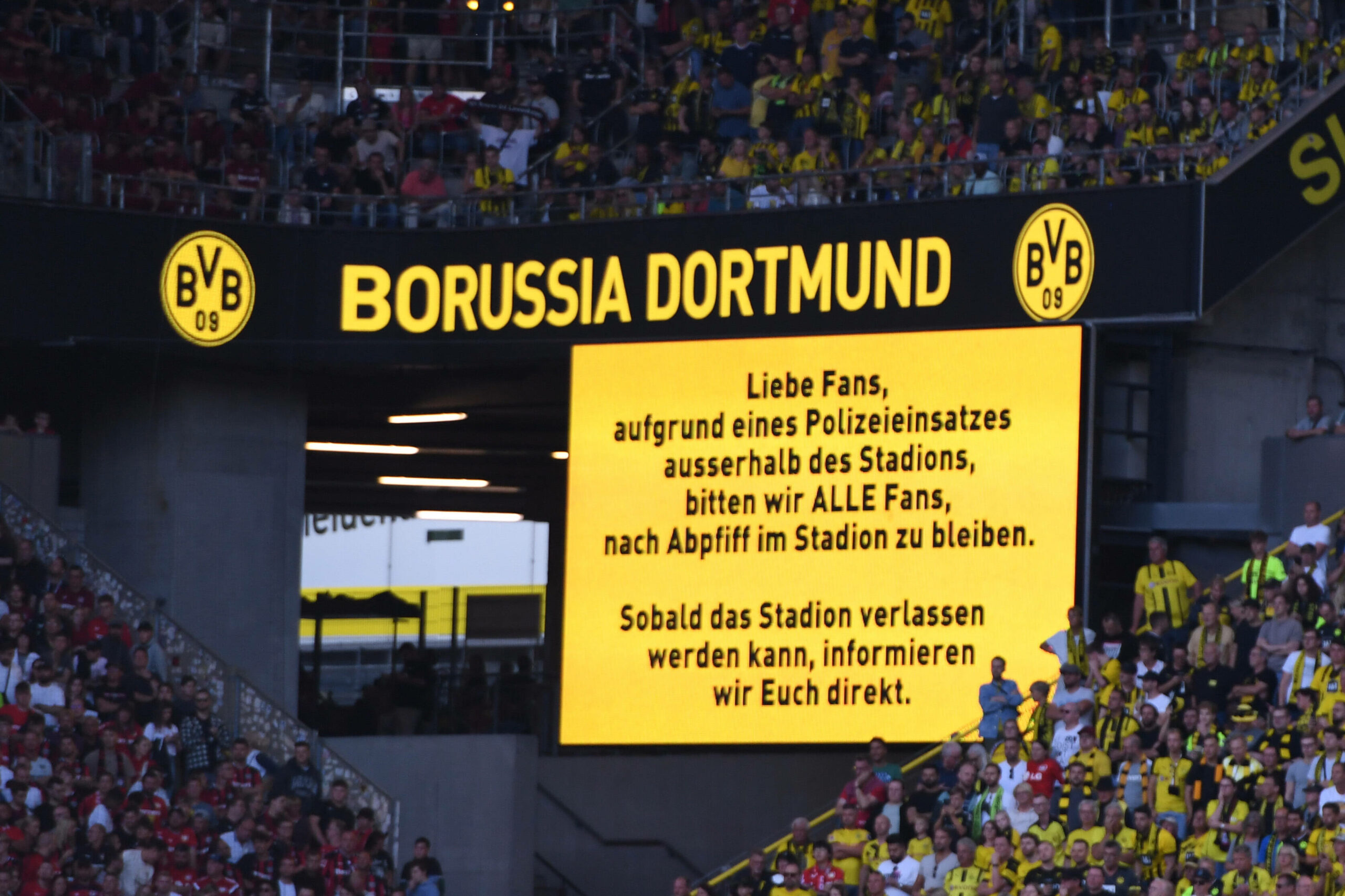 BVB-Fans müssen im Stadion bleiben
