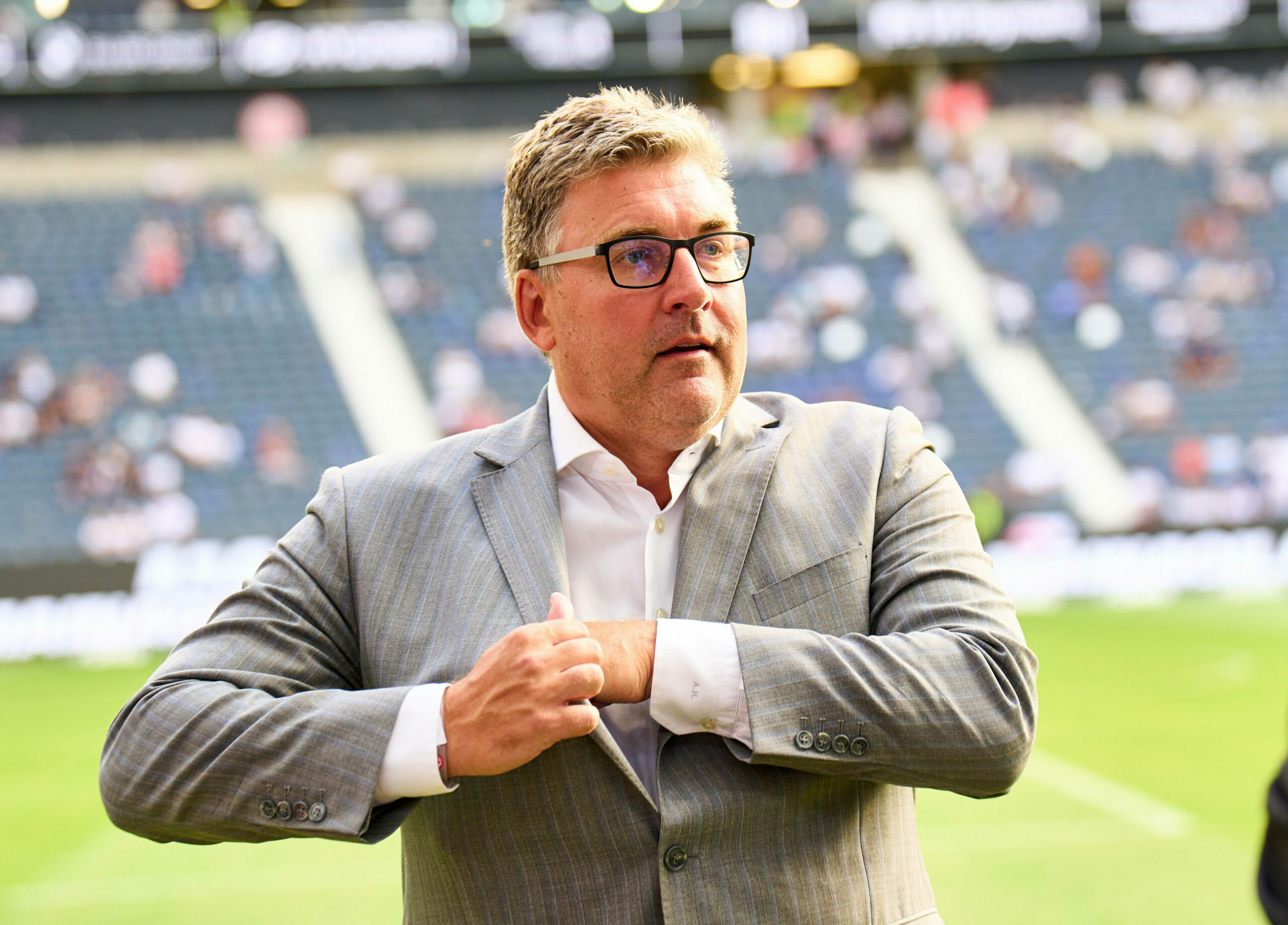 Eintracht-Vorstand Axel Hellmann plant ein digitales Angebot, um die Bundesliga international besser zu vermarkten.