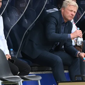 Oliver Kahn empfindet die Reaktion der spanischen Medien auf sein Grinsen bei der Auslosung übertrieben.