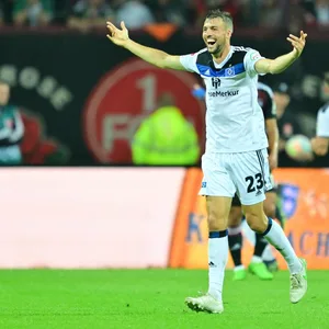 HSV-Profi Jonas Meffert wurde beim 2:0 in Nürnberg zum Erfolgsgaranten des HSV.