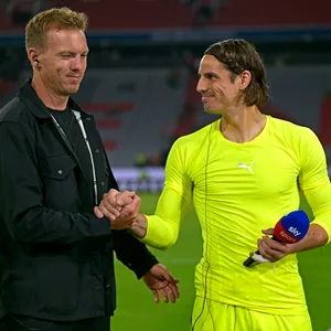 Julian Nagelsmann gratuliert Yann Sommer