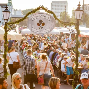 Das Winzerfest St. Pauli findet auf dem Spielbudenplatz statt.