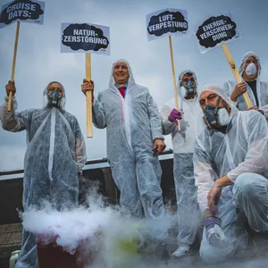 Linken-Protest gegen Cruise Days